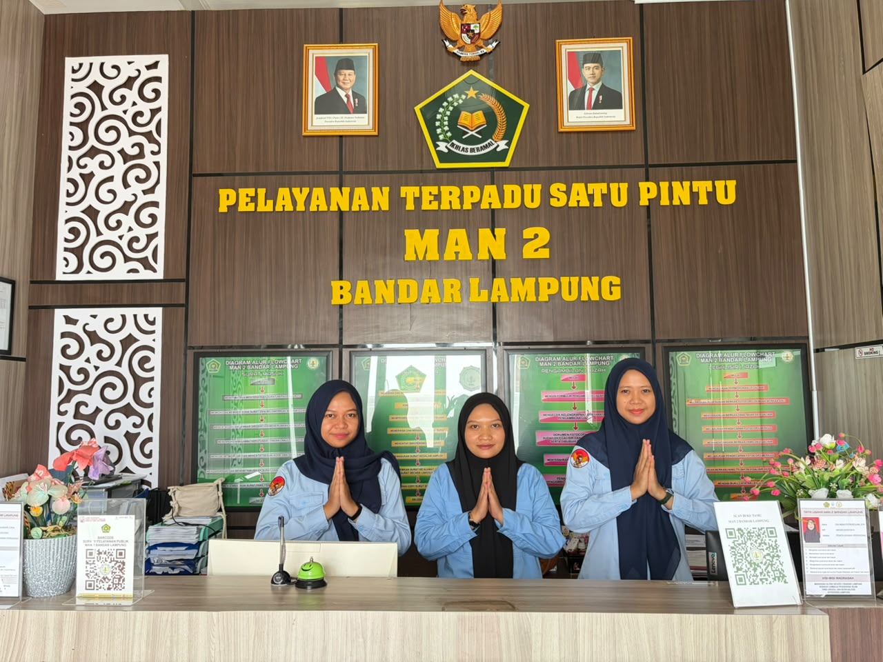 Petugas PTSP MAN 2 Bandar Lampung